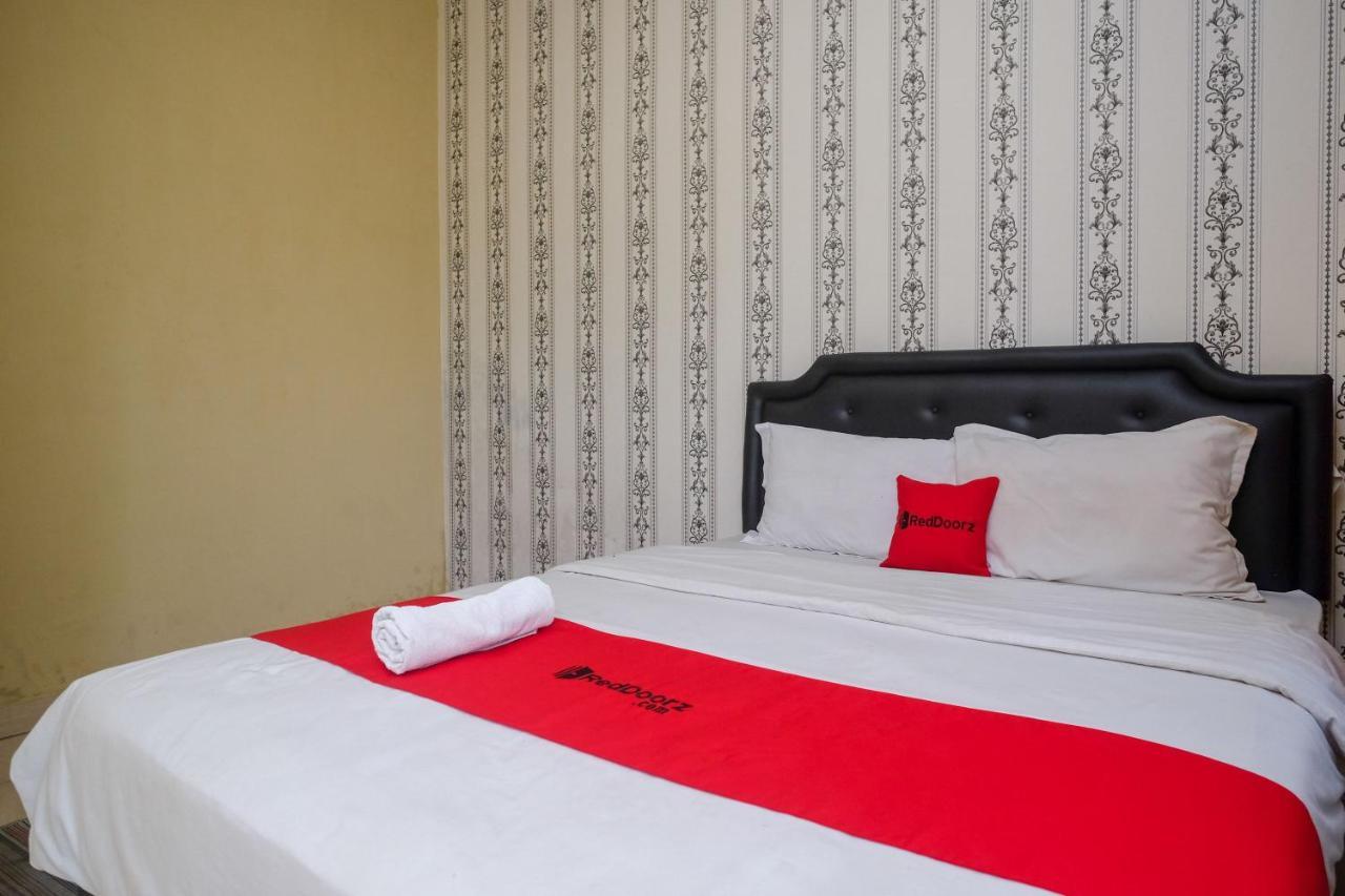 מלון פראנגטריטיס Reddoorz At Paris Ocean מראה חיצוני תמונה