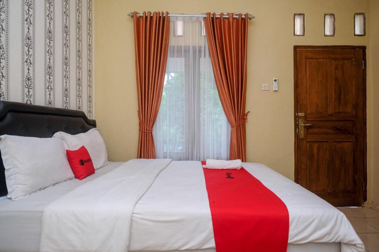 מלון פראנגטריטיס Reddoorz At Paris Ocean מראה חיצוני תמונה